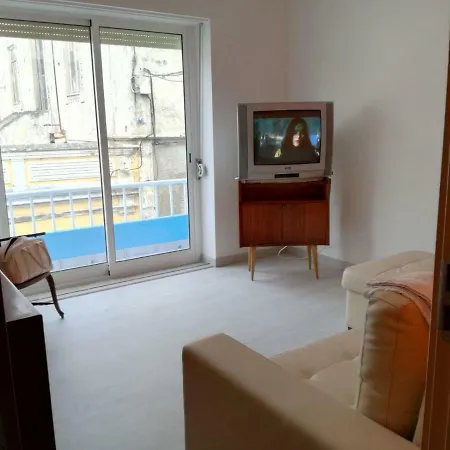 아파트 Apartamento *